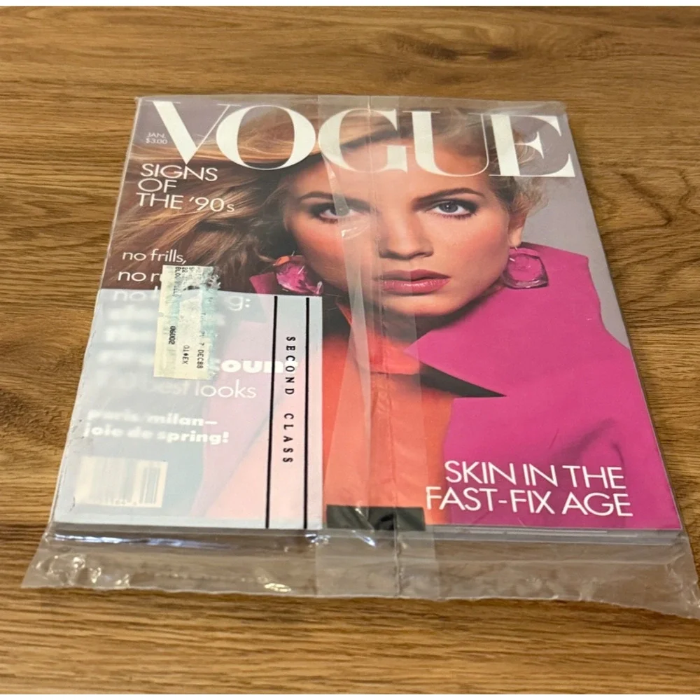 👠 Vintage Vogue Magazine January 1988 Signs of the 90s Sealed Mailer NOS